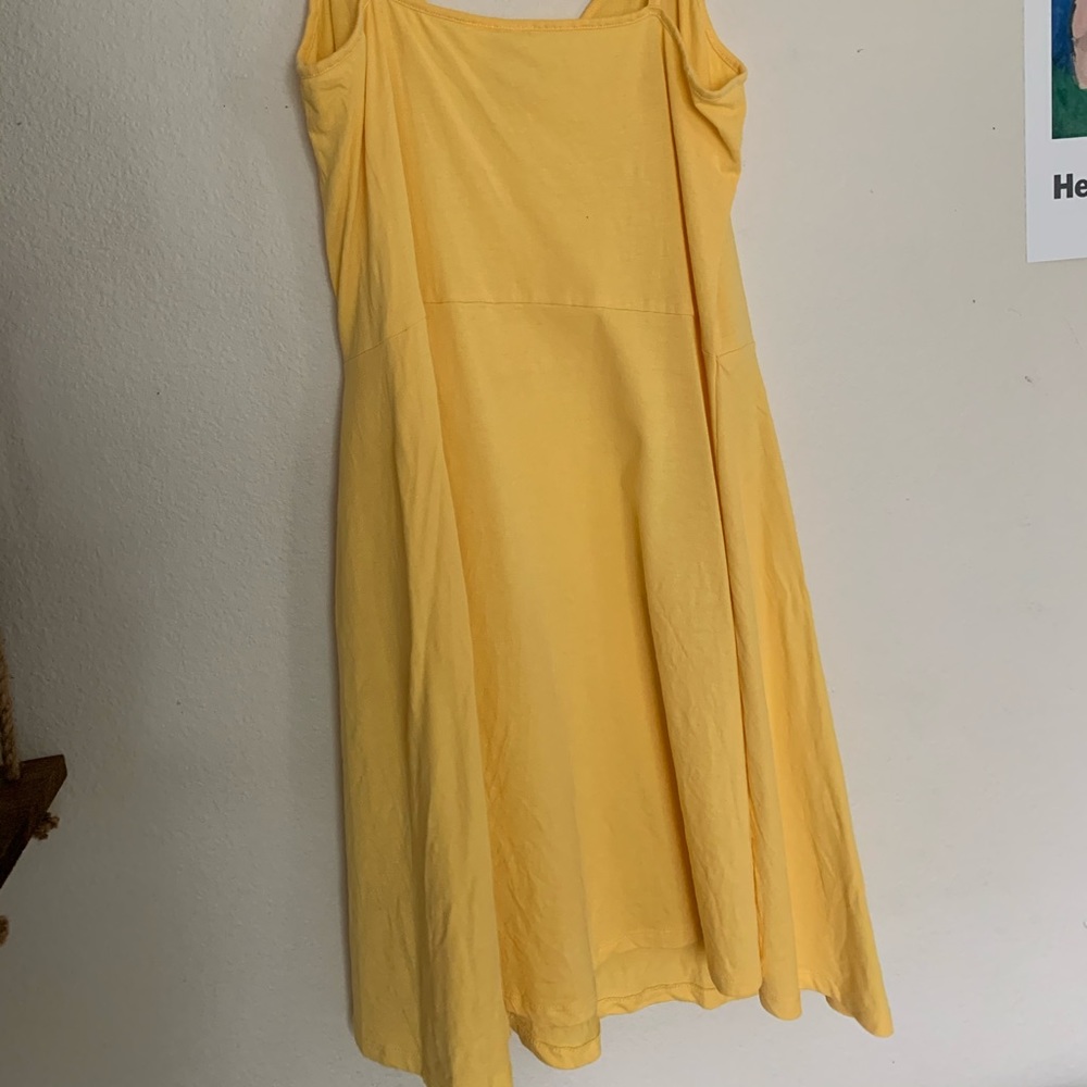 Yellow Dress - Picture 4 of 4